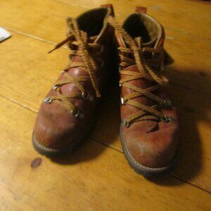 Ladies leather 70s union md mountaineering hiking boots sz 7 vibram soles